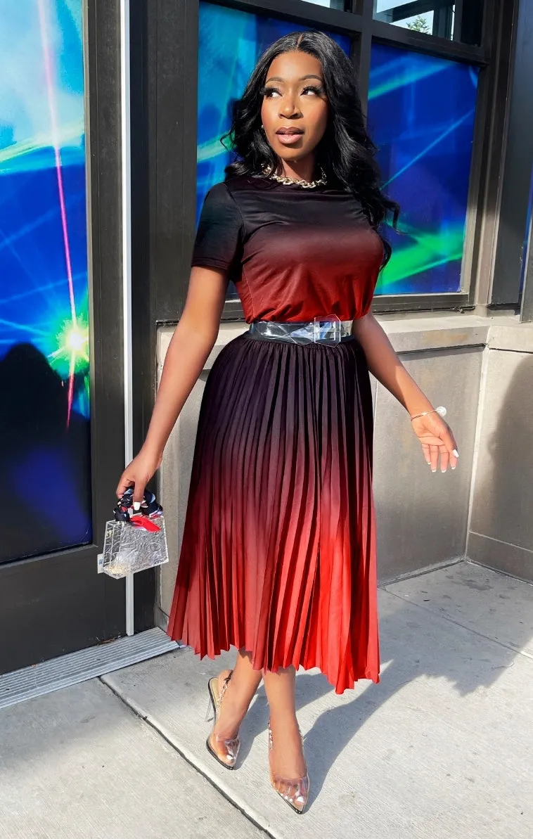 City Lady- Ombre T-shirt and LONG Pleated Skirt SET (NEW)