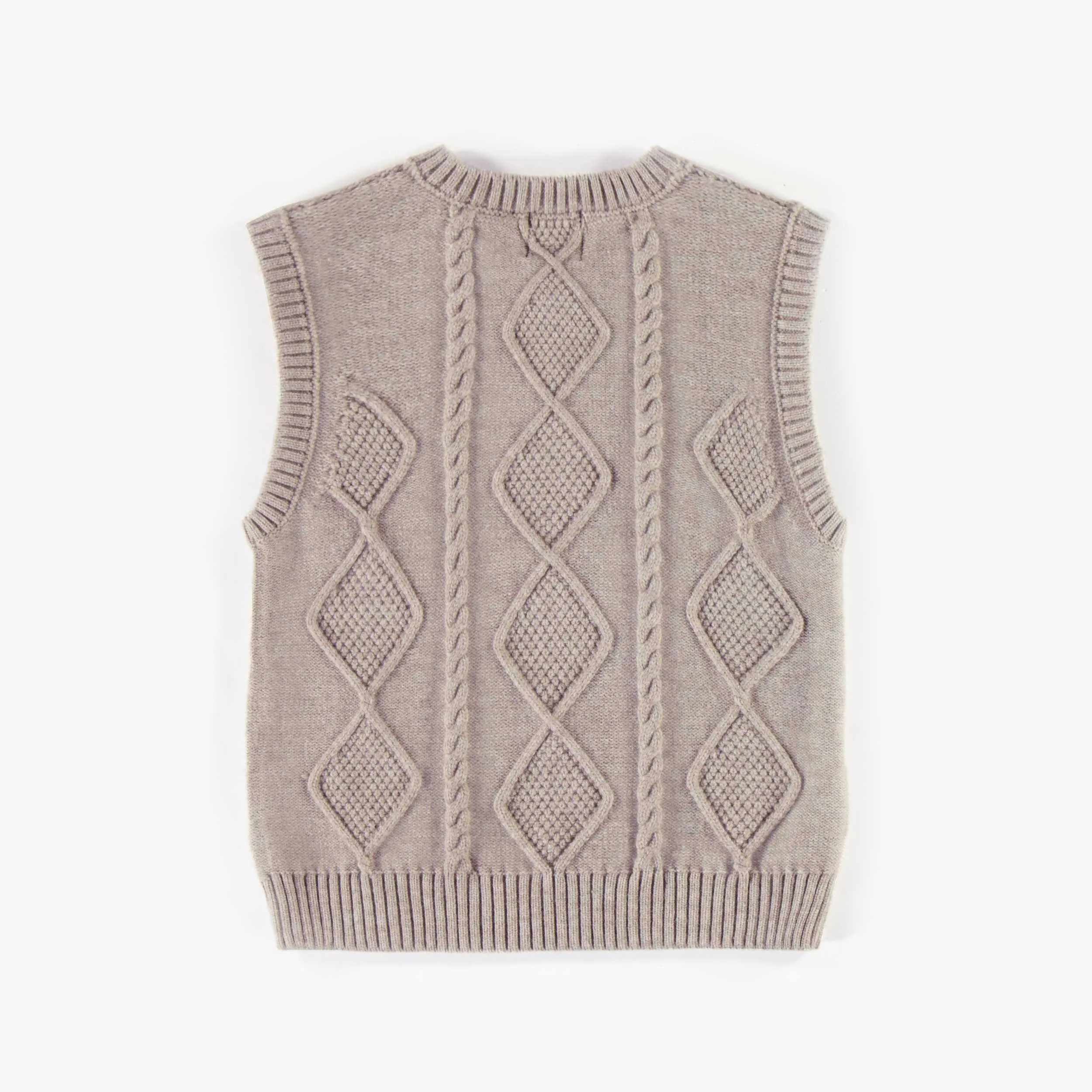 Débardeur de maille beige, enfant  || Beige sleeveless knitted vest, child