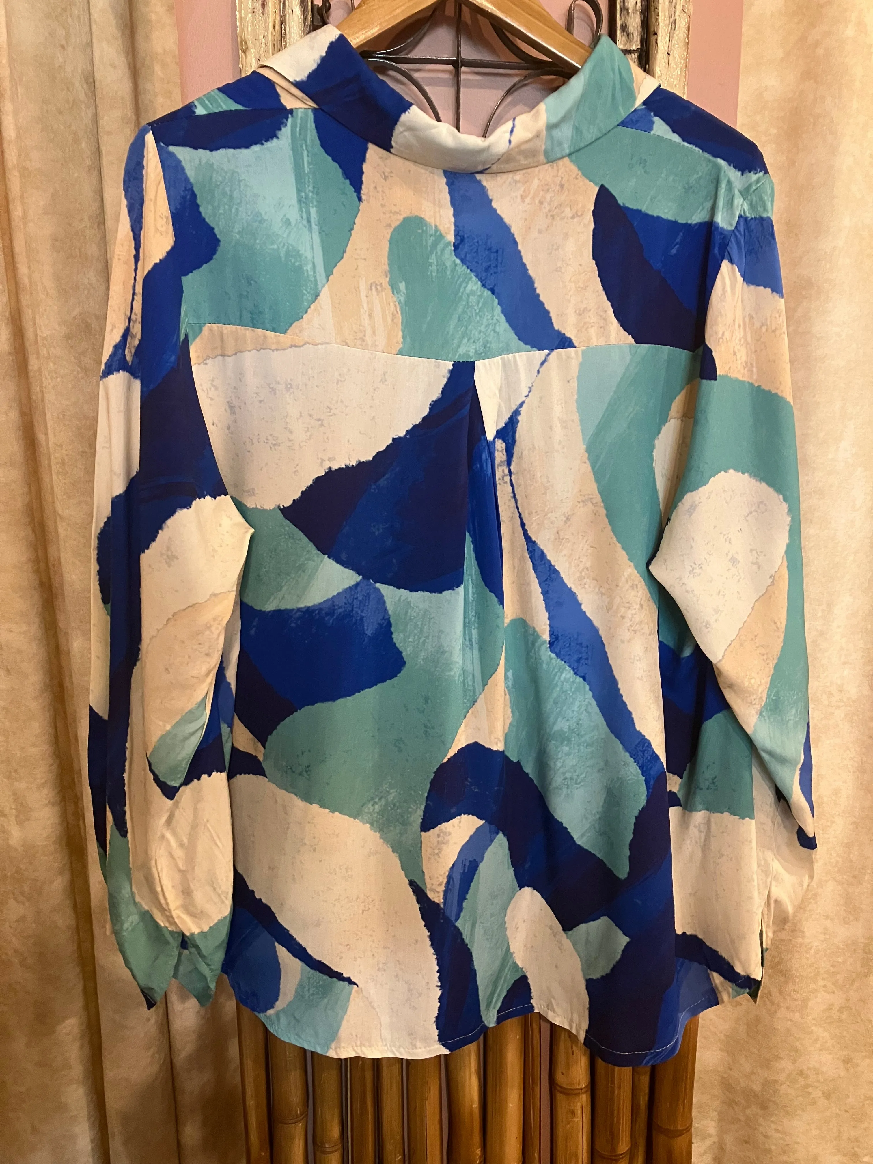 Italian abstract blouses ￼