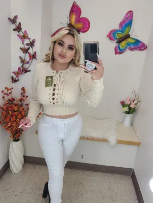 Leslie Nude